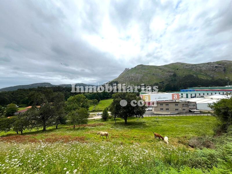 Foto b2d8c2c1-fdd9-4363-beb7-1910f37b1934. Casa adossada amb calefacció aparcament piscina a Castro - Urdiales