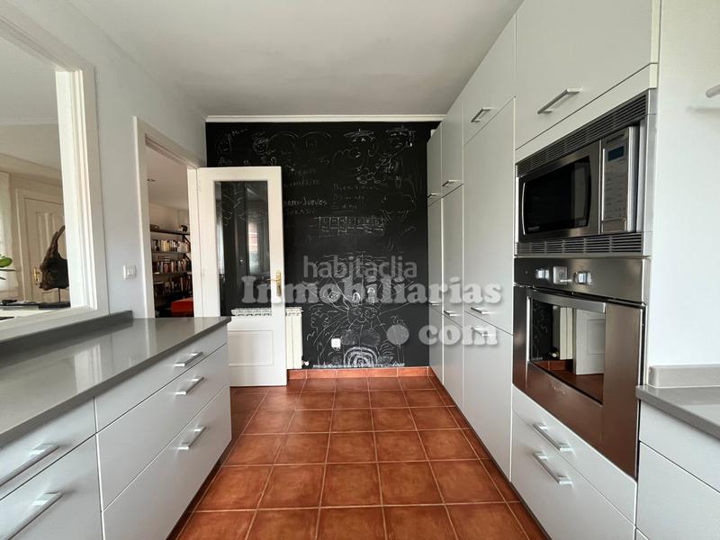 Foto 23d2e30f-5b04-47e2-86e1-cd13bedec40d. Chalet mit heizung parking in Samano Castro - Urdiales