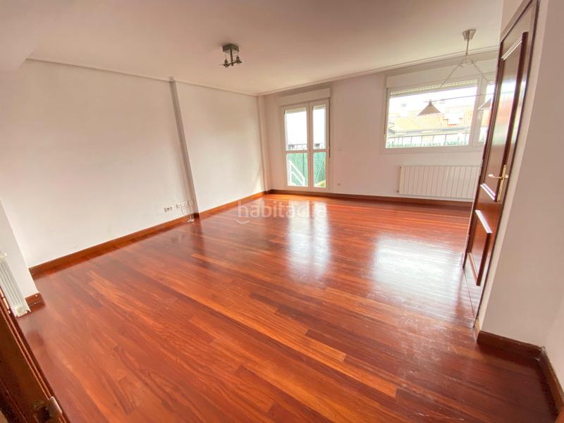 Foto 8272aa1f-97ef-4252-8997-9160fe3e355d. Casa adosada en Cotolino Castro - Urdiales