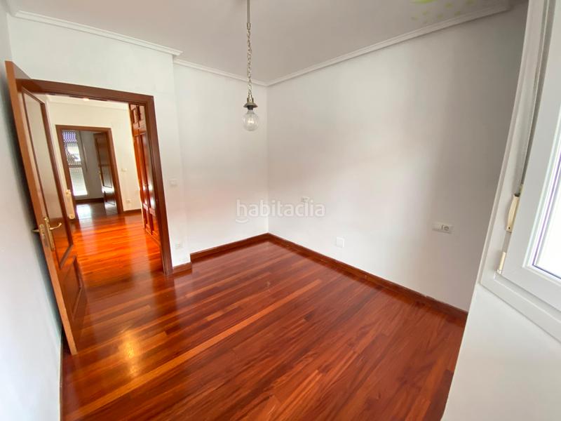 Foto a9a03826-0e58-4bc0-bf06-cbbb8fe9dc07. Semi detached house with heating parking in Cotolino Castro - Urdiales