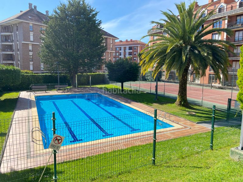 Foto cb4aad51-ee66-403f-a7a8-82a5cad3d423. Àtic amb calefacció piscina a Brazomar Castro - Urdiales
