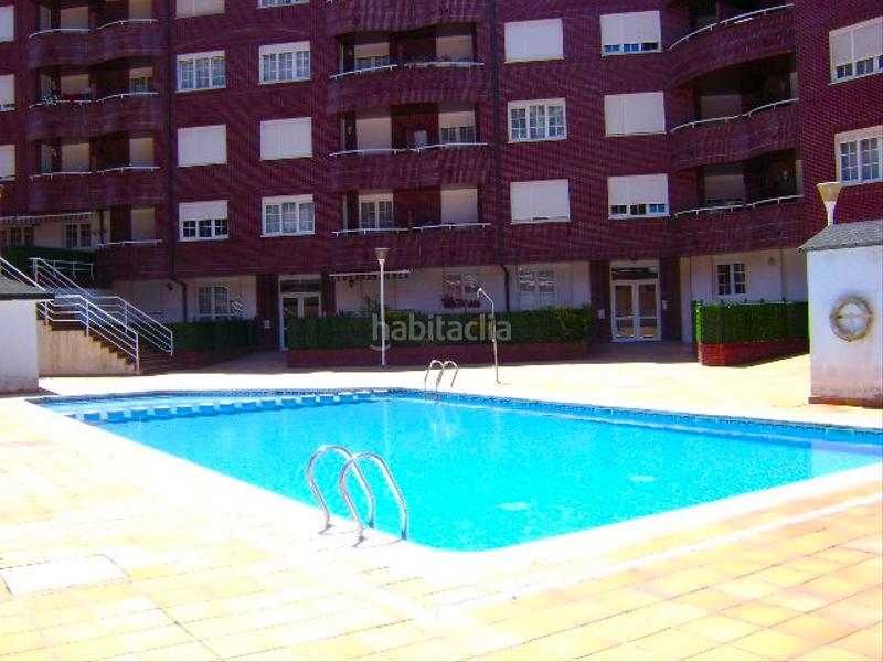 Foto f91add4a-7158-4811-baf9-c07e450b9507. Penthouse with heating parking pool in Cotolino Castro - Urdiales
