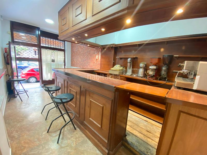 Foto b424aa10-6e2d-4eb8-ad55-43b295522cb0. Local comercial en Centro Castro - Urdiales