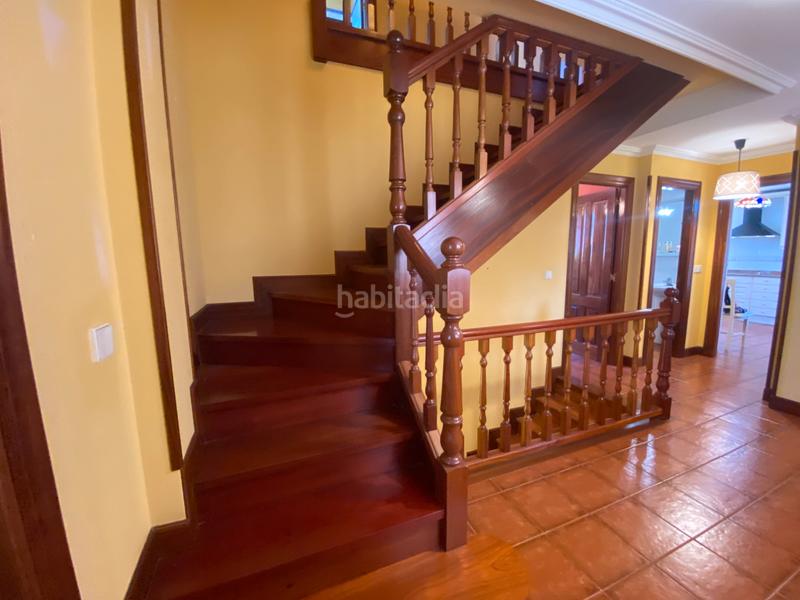 Foto 08246071-91bb-40a6-8f1f-e56d17bede75. Chalet mit parking in Samano Castro - Urdiales