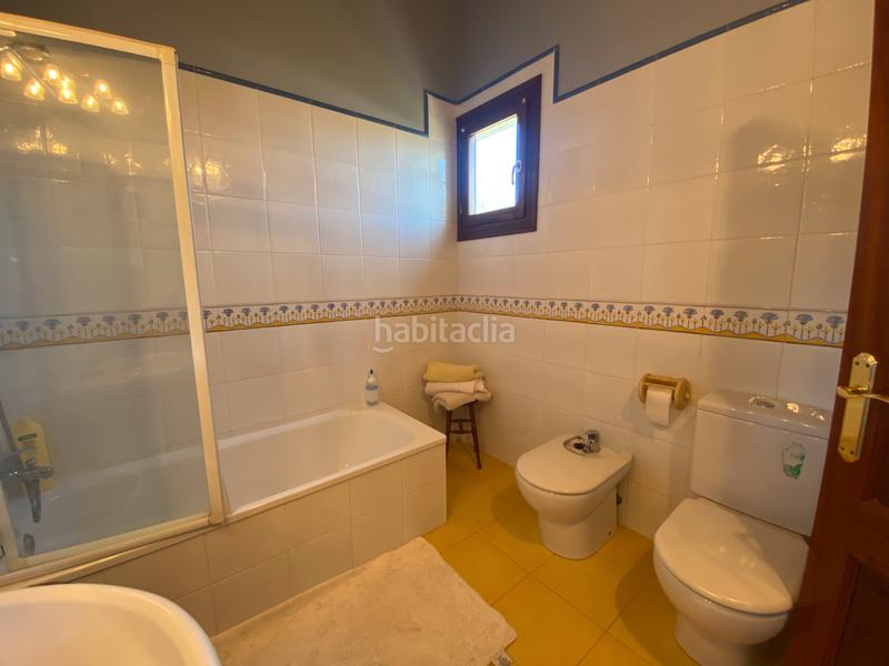 Foto 55607c16-a16a-4fe1-80d2-446916022643. Chalet mit parking in Samano Castro - Urdiales