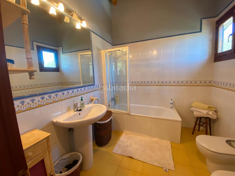 Foto b9dd46f1-4a55-4e3c-8bfe-d7cd22b601f3. Chalet with parking in Samano Castro - Urdiales