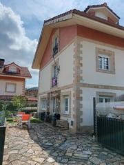 Chalet in Barrio rioseco 10