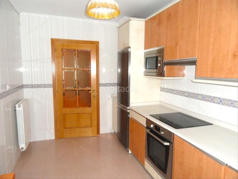 Foto 8c05aee7-e627-4f2b-8602-e4ba9267bfec. Appartamento con riscaldamento parcheggio piscina in Castro - Urdiales