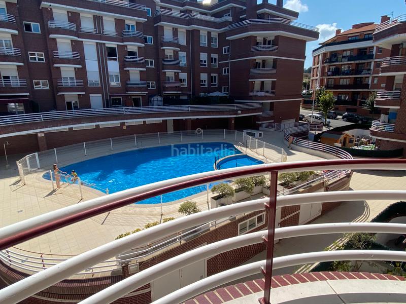 Foto 3fe3ffc8-f8e7-463b-b4bc-18897a9e2fc6. Pis amb calefacció aparcament piscina a Cotolino Castro - Urdiales