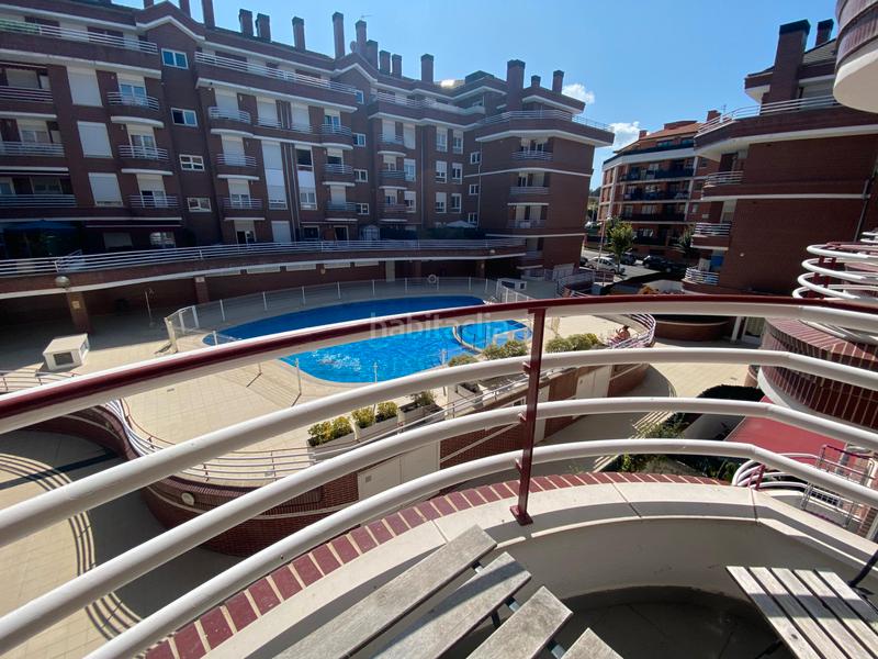 Foto bf75d6e8-b73f-4b54-9f9c-65d3f240fc87. Pis amb calefacció aparcament piscina a Cotolino Castro - Urdiales