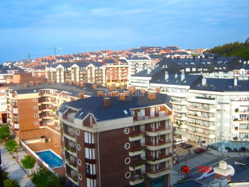 Foto 58fea872-5e11-4b13-a491-e3ab10e35244. Àtic amb calefacció aparcament piscina a Cotolino Castro - Urdiales