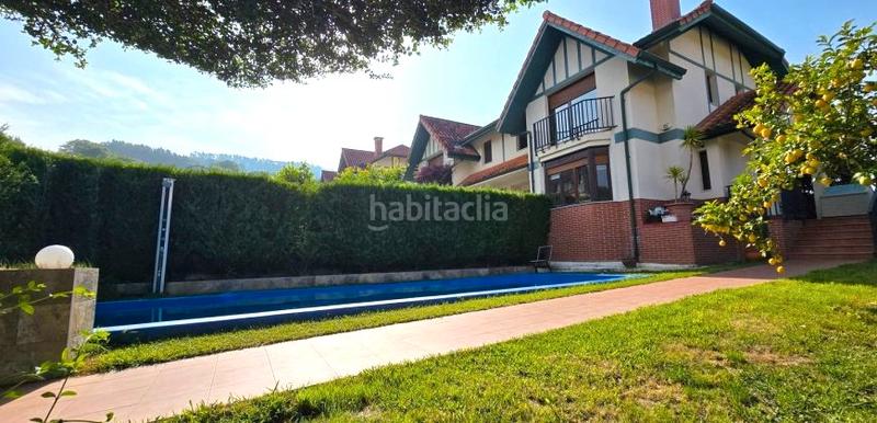 Foto 14fc6e60-d1e3-47b4-9caa-6d1739e0499b. Casa adossada amb xemeneia calefacció aparcament piscina a Castro - Urdiales