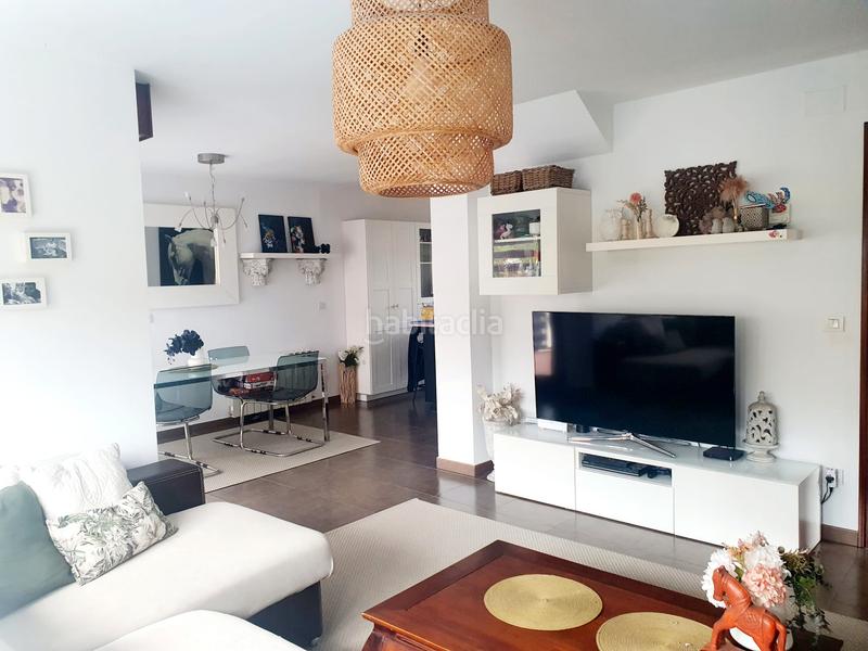 Foto 402a122b-a167-401a-97f4-e3cdbf458d48. Semi detached house with fireplace heating parking pool in Castro - Urdiales