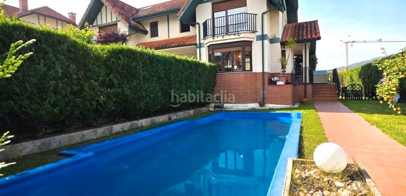Foto 78804492-1868-44b8-a7cd-931d14d140f6. Semi detached house with fireplace heating parking pool in Castro - Urdiales
