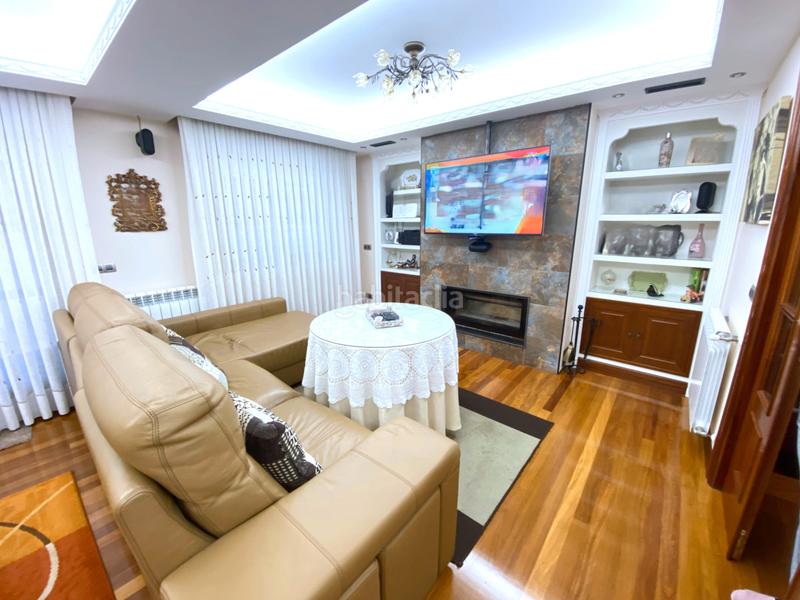 Foto e7aa5e15-27a3-4146-bbb2-a40510db3d3c. Casa a schiera con camino riscaldamento parcheggio in Castro - Urdiales