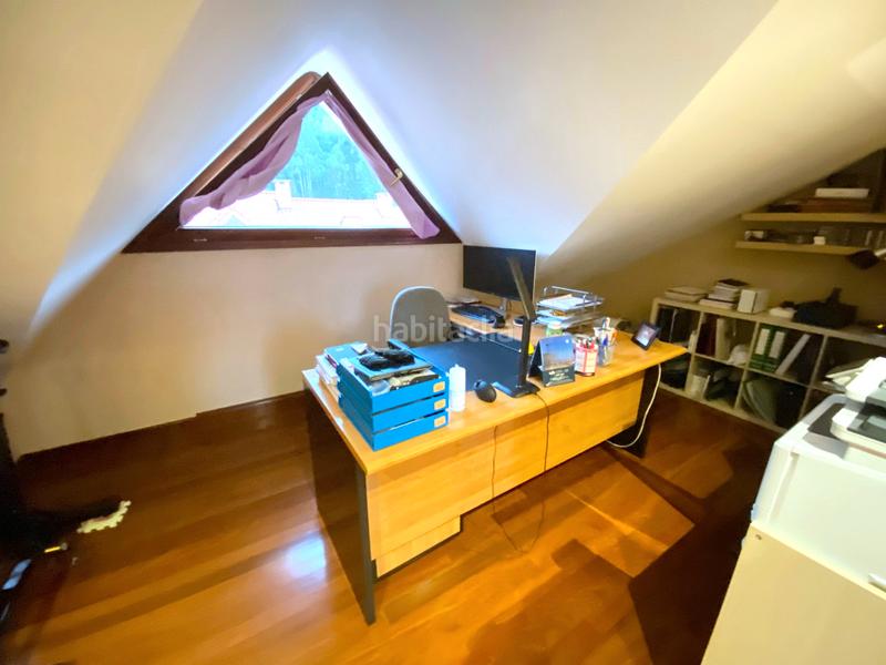 Foto 083e4210-e24f-4207-9ad1-67a866796511. Semi detached house with fireplace heating parking in Castro - Urdiales