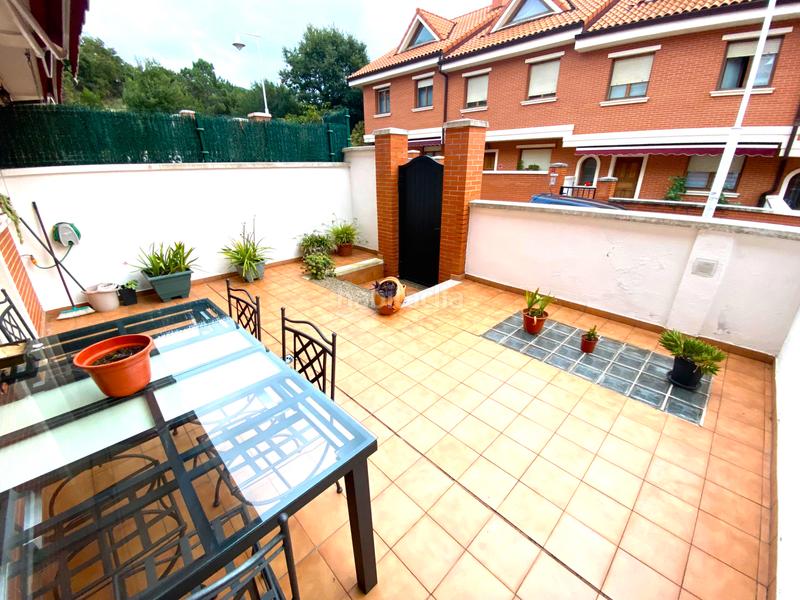 Foto 0df9c646-196d-4e27-ab0c-384b8c0af32f. Semi detached house with fireplace heating parking in Castro - Urdiales