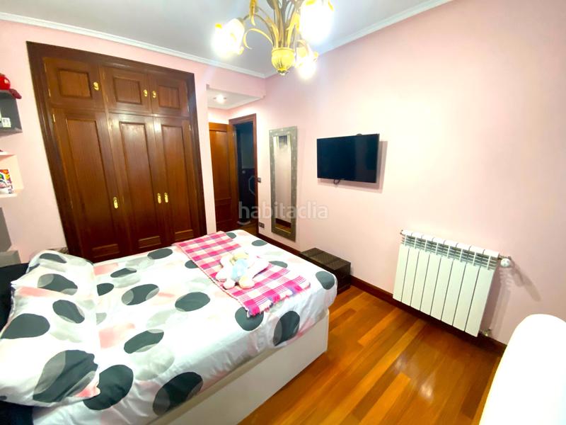 Foto 5ad0426c-da26-4d64-baa0-56501915f7ba. Semi detached house with fireplace heating parking in Castro - Urdiales