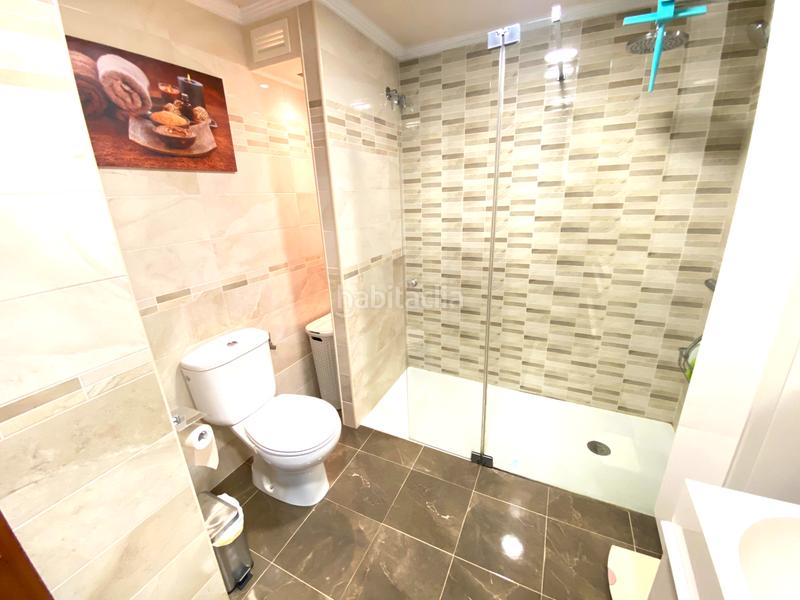 Foto 5cc2e0de-ccf9-41d2-8c0e-bf267fc482b3. Semi detached house with fireplace heating parking in Castro - Urdiales