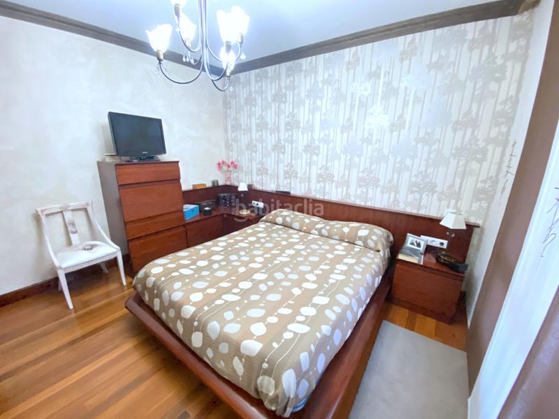 Foto 5dc6fd55-74b8-4d2c-9a19-69bb81de4b17. Semi detached house with fireplace heating parking in Castro - Urdiales