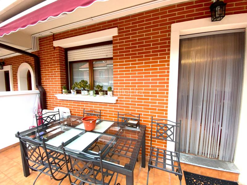 Foto 60e68a10-a3f0-4e76-9652-f5c41f4e7cff. Semi detached house with fireplace heating parking in Castro - Urdiales