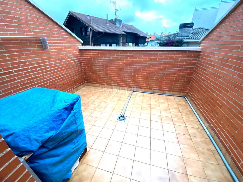 Foto 9061401b-770c-4d62-9196-7419c7c11c90. Semi detached house with fireplace heating parking in Castro - Urdiales