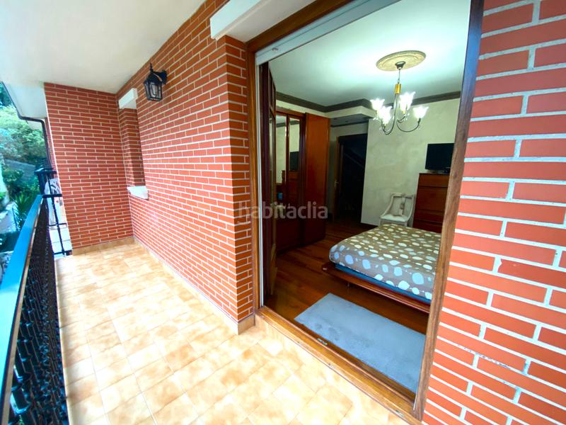Foto afc1cb75-16d6-40b5-906d-7968ad48dde0. Semi detached house with fireplace heating parking in Castro - Urdiales