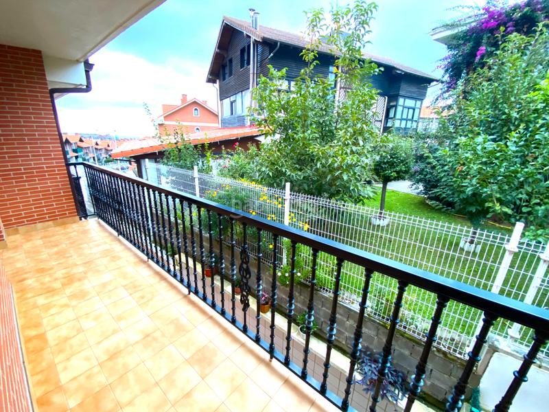 Foto e27cc262-1c83-41cf-ade9-9c45bbbc7449. Semi detached house with fireplace heating parking in Castro - Urdiales