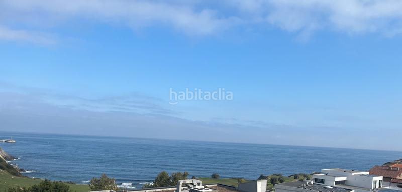 Foto fff71c32-9d8e-4742-993c-2cd49fa29b92. Attique dans calle de la marinera 3 dans Cotolino Castro - Urdiales