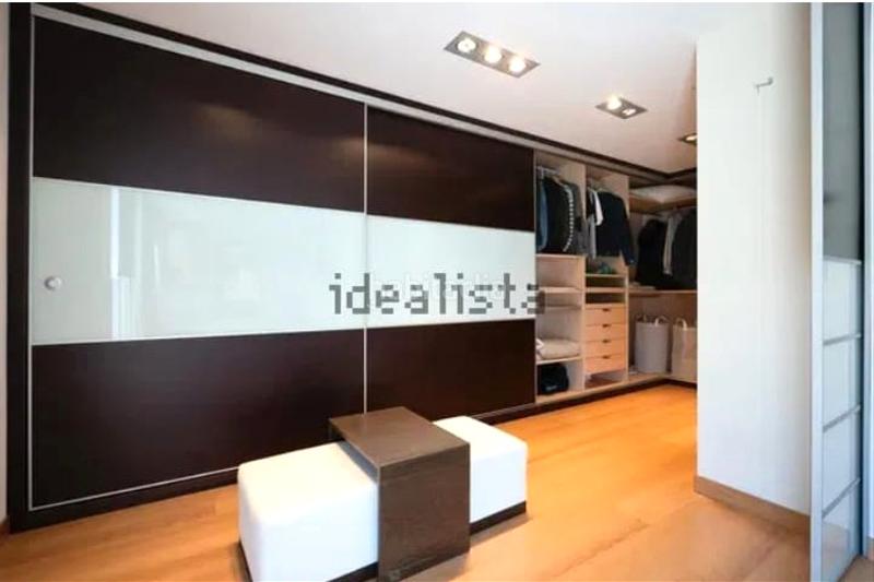 Foto 594dc374-d3a2-4754-86f8-0775223d87d3. Xalet amb xemeneia calefacció aparcament piscina a Castro - Urdiales