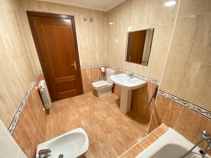 Foto 394b7cee-41c3-4523-9aac-1f6cdb71b666. Chalet in calle del alto de la cruz 1 in Cotolino Castro - Urdiales