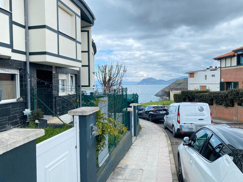 Foto ce8492ef-a813-459c-8d7c-3a98762f215e. Chalet in calle del alto de la cruz 1 in Cotolino Castro - Urdiales