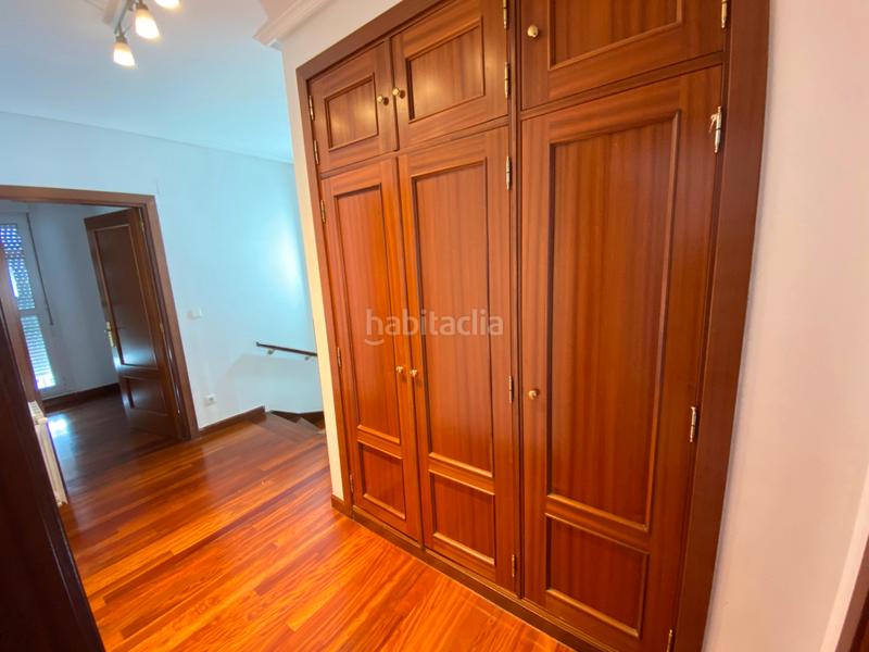 Foto fc1260d5-c42e-42e8-8491-d94a28384649. Chalet in calle del alto de la cruz 1 in Cotolino Castro - Urdiales