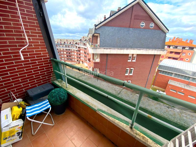 Foto ba6f662f-078e-4525-a1e4-1d363bda628b. Duplex con riscaldamento piscina in Cotolino Castro - Urdiales