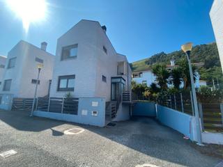 Xalet  Barrio islares. Casa / chalet independiente en venta en islares 42, castro-urdia