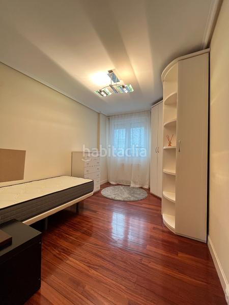 Foto 1e74bab4-cad8-4885-b074-05323ec35b95. Pis amb aparcament a Playa Ostende Castro - Urdiales