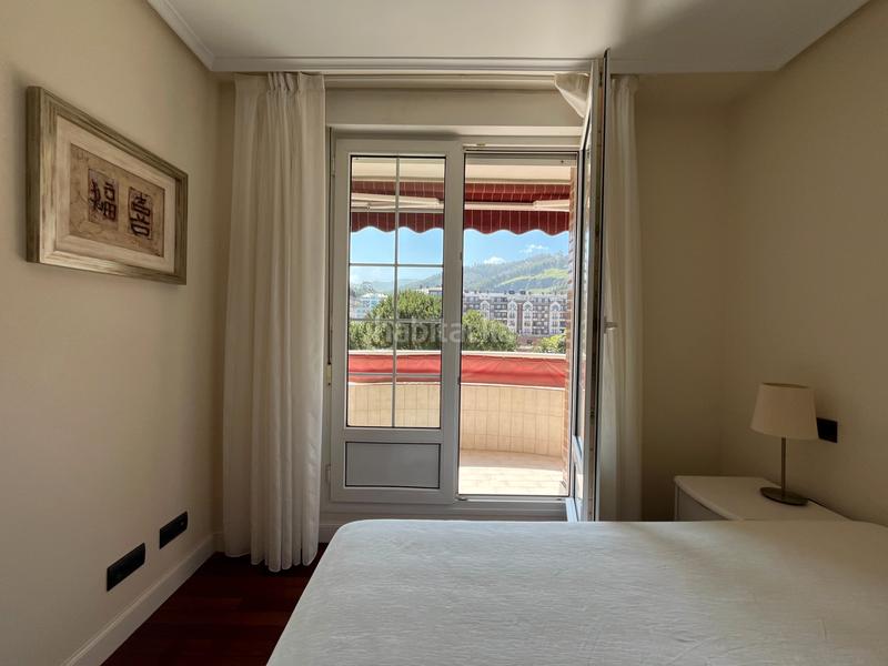 Foto 3ab4f7b7-3af9-4381-9c83-464e1689c8db. Pis amb aparcament a Playa Ostende Castro - Urdiales