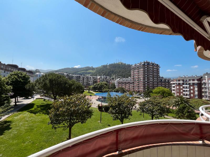 Foto 5ebe4ec1-f6e7-4fc0-862f-c15b3f174c36. Pis amb aparcament a Playa Ostende Castro - Urdiales