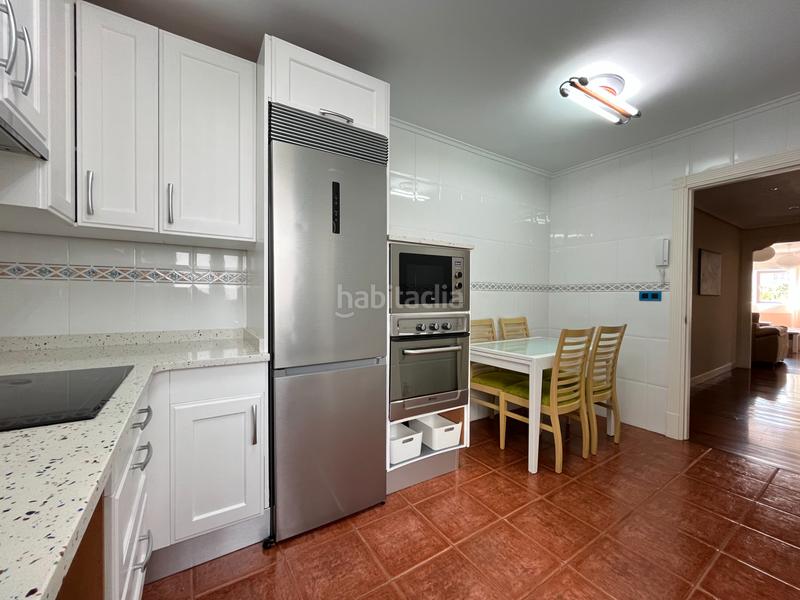 Foto 646cc934-95a6-4ce9-af34-13d322d07082. Pis amb aparcament a Playa Ostende Castro - Urdiales