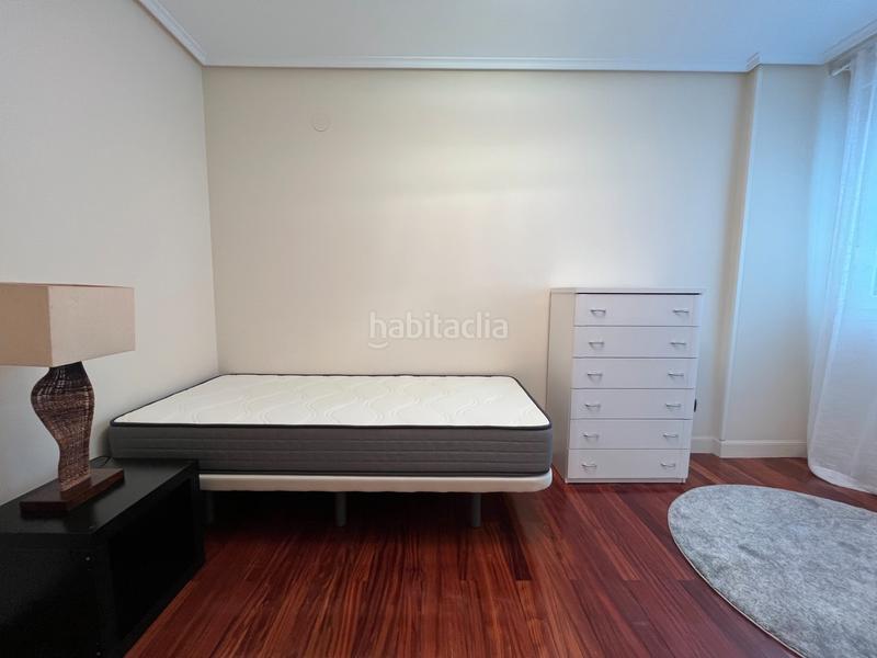 Foto 813b4f22-e16a-48a0-a309-4fba42693803. Pis amb aparcament a Playa Ostende Castro - Urdiales