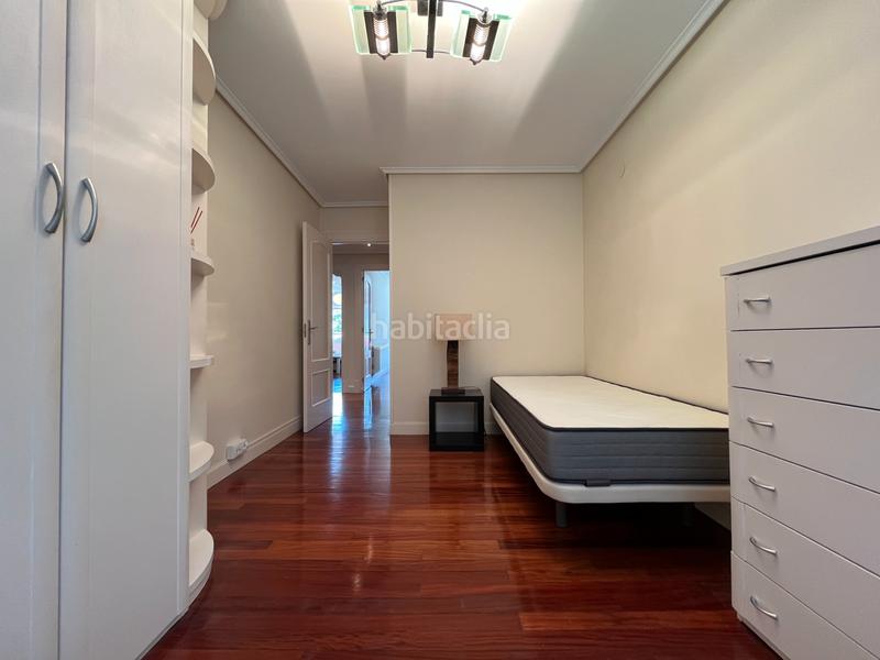 Foto ca88dac0-d66c-450c-ba3a-0f44a8e57122. Pis amb aparcament a Playa Ostende Castro - Urdiales