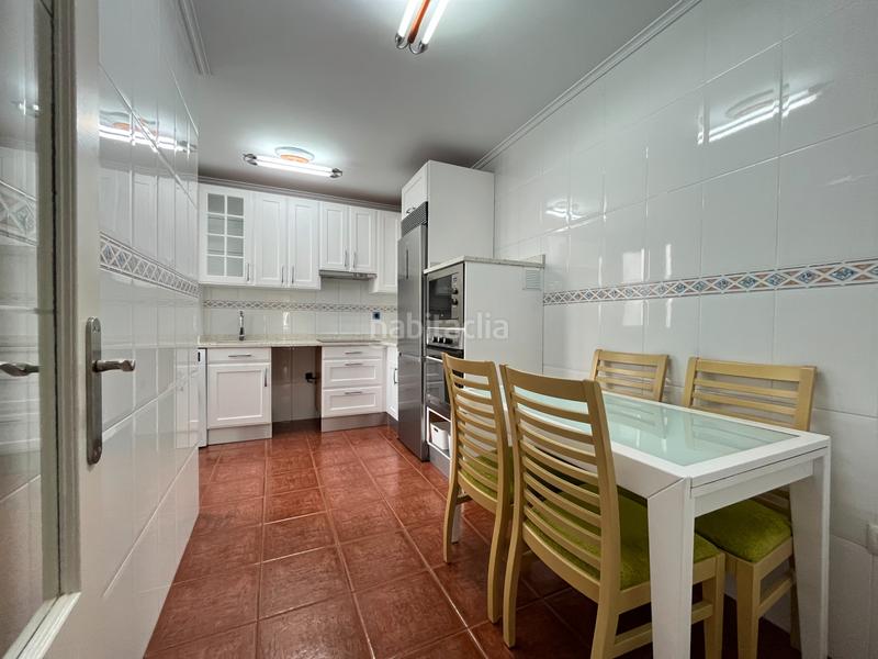 Foto d0a4d42e-8443-4370-9b50-c22900833600. Pis amb aparcament a Playa Ostende Castro - Urdiales