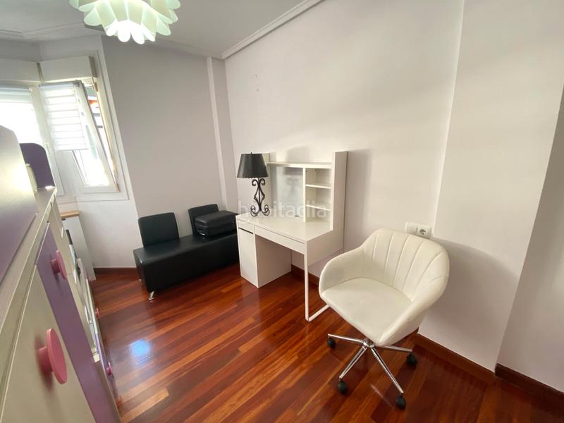 Foto b2a0f489-5f66-4cd0-b6f9-503a51f660b5. Chalet in calle del alto de la cruz 33d in Cotolino Castro - Urdiales