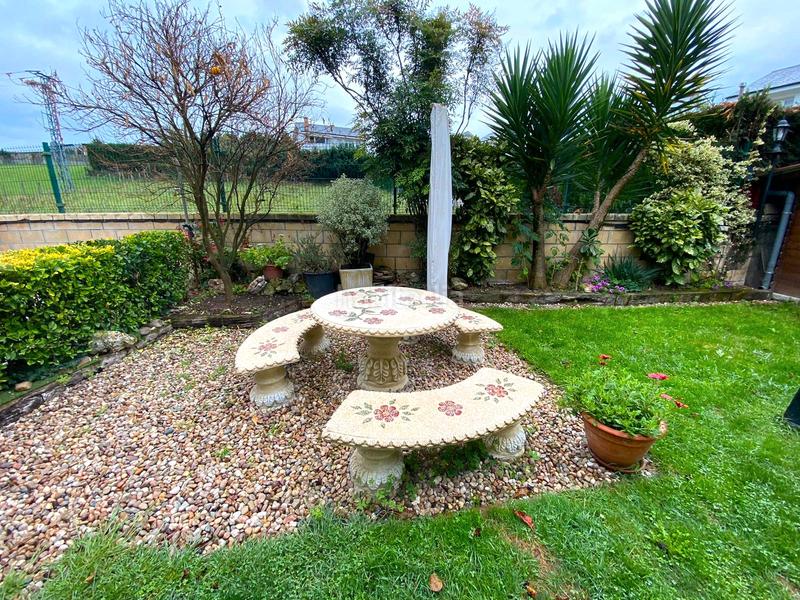 Foto 28a258b8-f7ce-46b4-ac47-6b1dc60ea8b1. Casa amb calefacció a Samano Castro - Urdiales