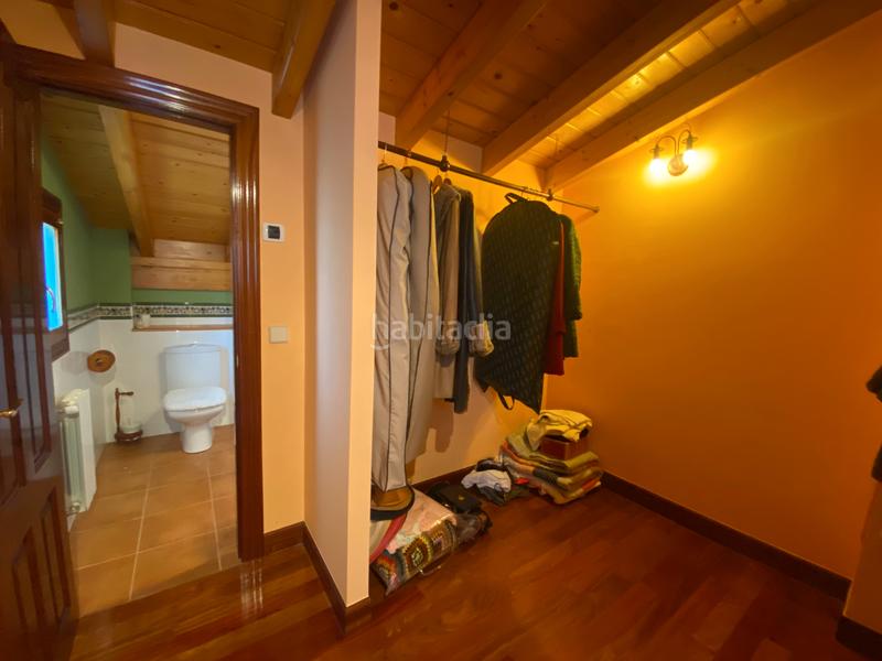 Foto 5f593717-156e-4e6d-9af2-af524560be19. Casa a ca-520 3 a Samano Castro - Urdiales