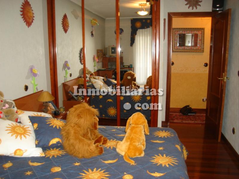 Foto d0ef8ae4-2df7-4d00-9418-fb188c527867. Duplex con parcheggio in Cotolino Castro - Urdiales