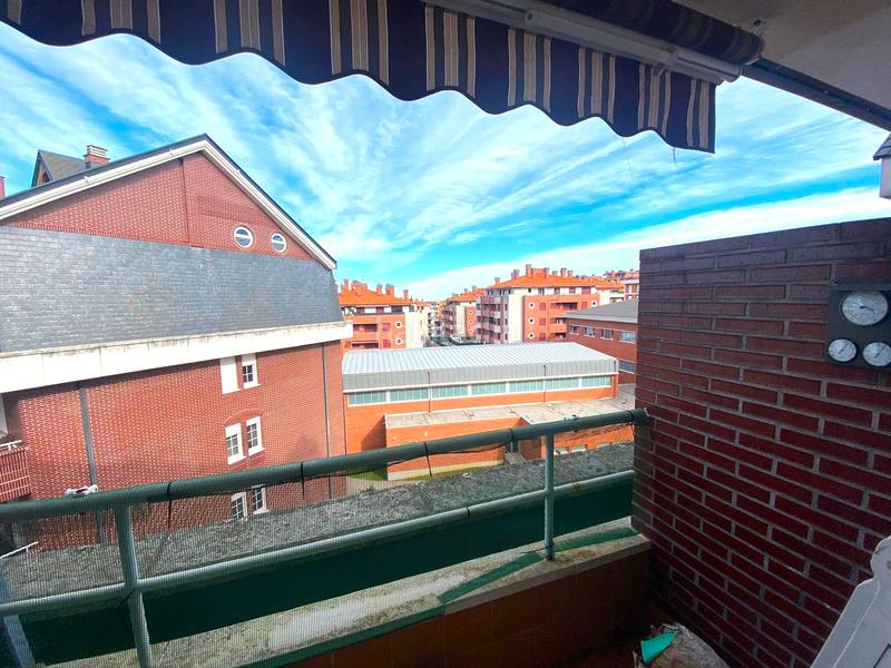 Foto ddf7cff3-c29f-4a15-9965-fe31ababde37. Duplex con riscaldamento parcheggio in Cotolino Castro - Urdiales