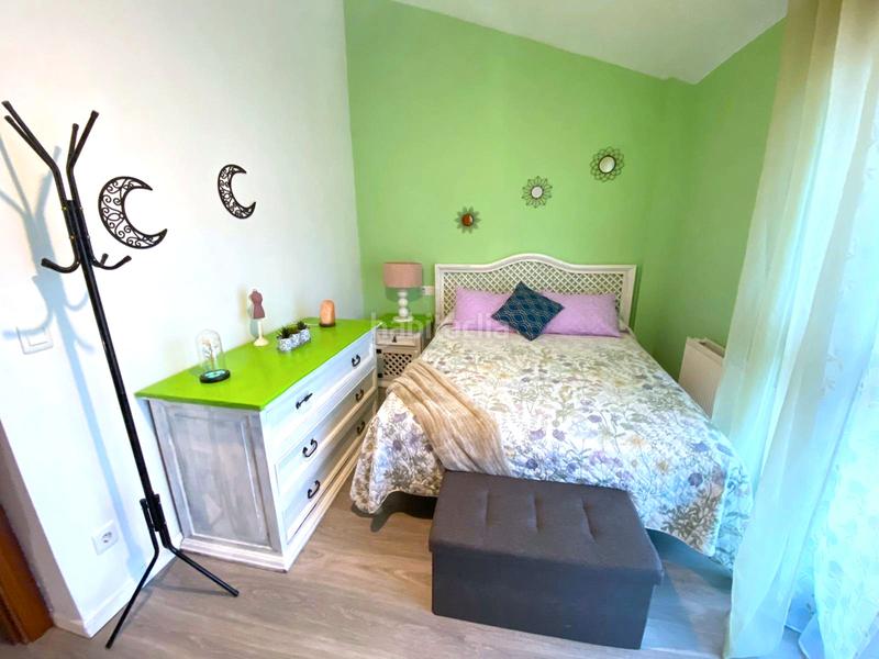 Foto 194b849e-02c6-4ba0-bb40-50779bf3dcd9. Casa adossada a barrio de santullán 26b a Mioño-Santullán Castro - Urdiales