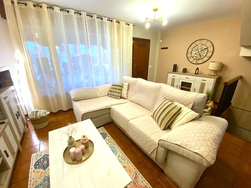 Foto 88d27c92-afc5-44ff-89d4-f8ba00826f61. Casa adossada a barrio de santullán 26b a Mioño-Santullán Castro - Urdiales