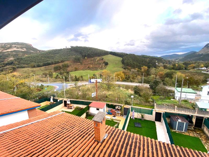 Foto ec0c5328-37e1-494c-89a3-948e7a364cb4. Casa adossada a barrio de santullán 26b a Mioño-Santullán Castro - Urdiales